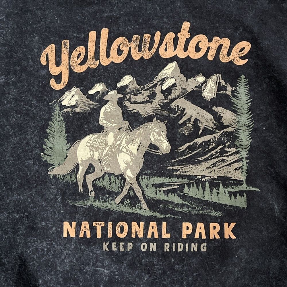 Yellowstone National Park Graphic Sweatshirt